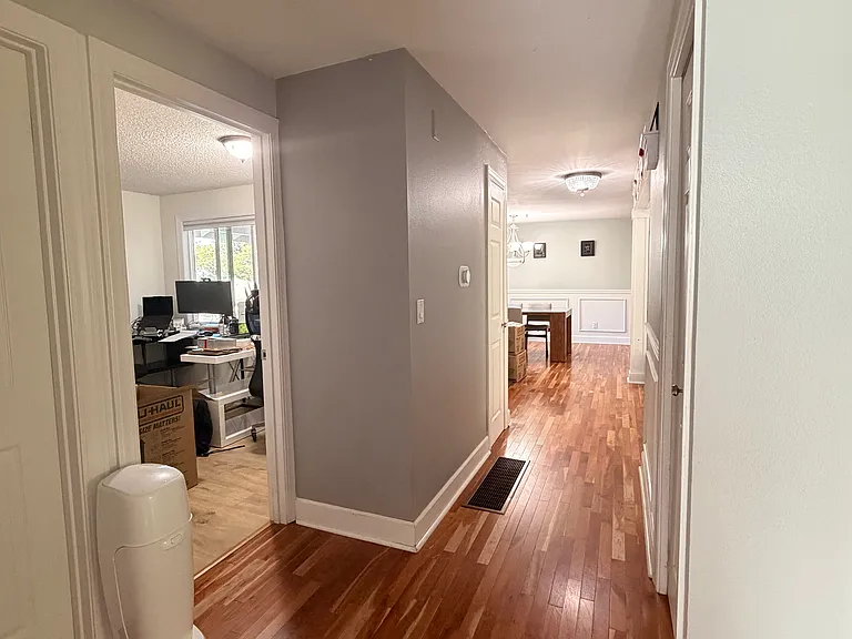 56 Aquinas St — Photo 18