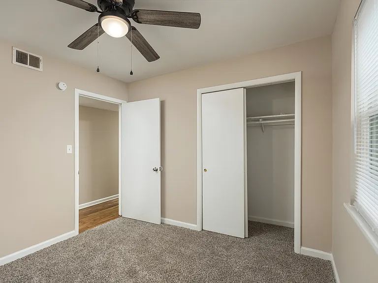 City View Apartments — Photo 26