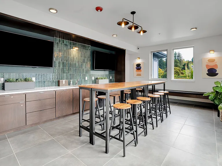 The 72nd Apartments | Resident Lounge
