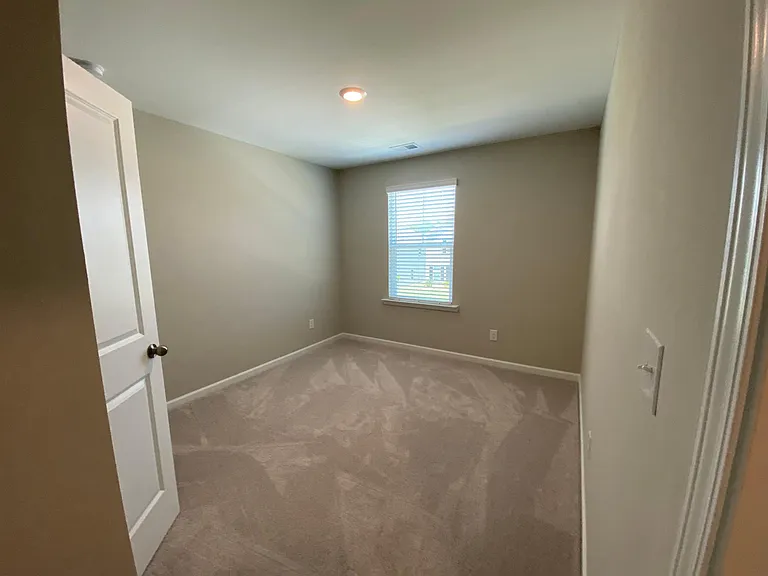 292 Golden Eagle Pkwy — Photo 21