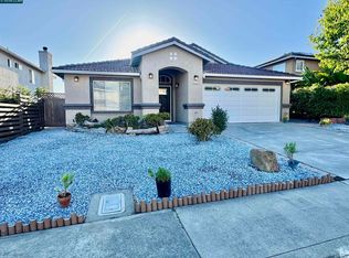 2163 Garnet Cir, Vallejo, CA 94591