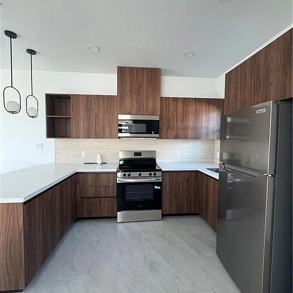 104 Sunflower St #5 — Photo 7