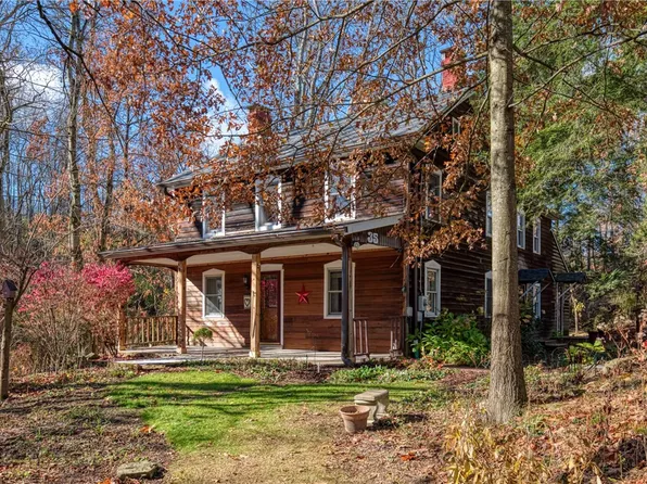 35 Blueberry Ln, Wexford, PA 15090