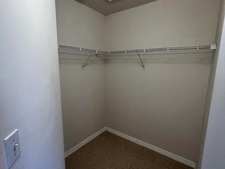 1866 SW Lennox St — Photo 10