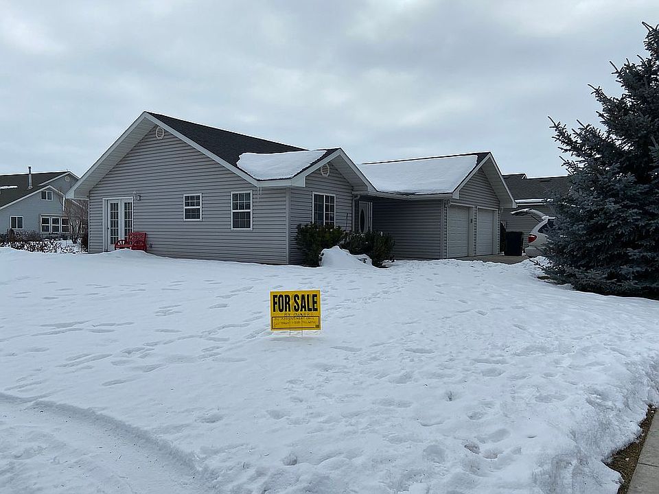 2nd image of 811 Fair Ave