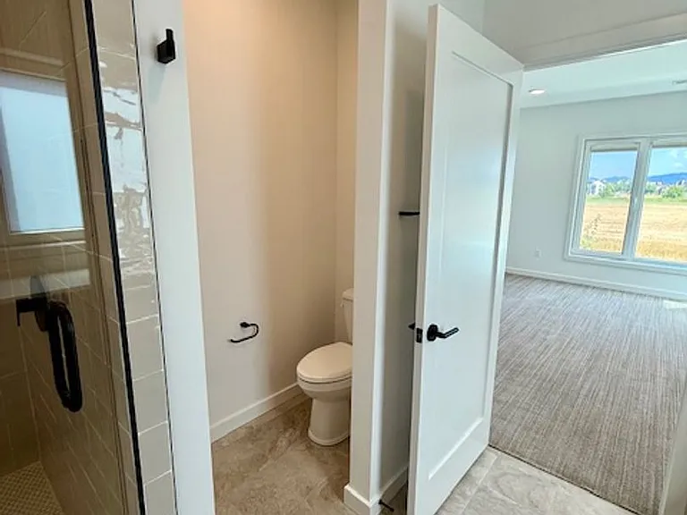 2957 S 27th Ave — Photo 43