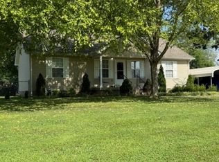 203 Central Ave, Chapel Hill, TN 37034