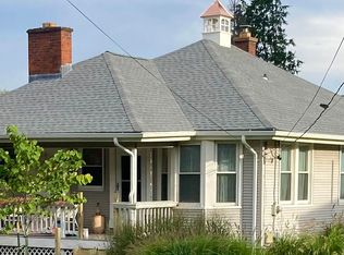 80 Crest St, Wethersfield, CT 06109