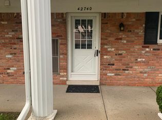 42740 Plymouth Hollow Dr #2, Plymouth, MI 48170