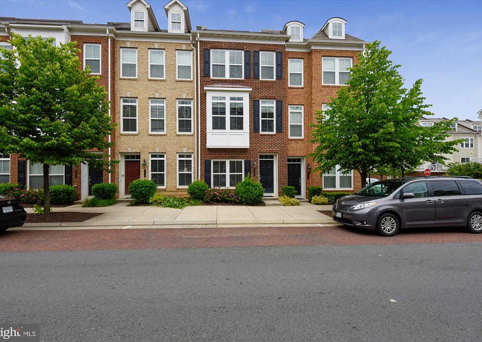 1st image of 9490 Canonbury Sq