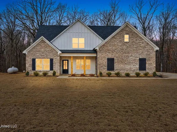 2737 Highwoods Dr, Byhalia, MS 38611