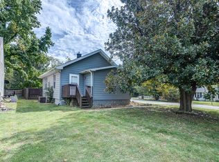 552 Saint Clair Rd, Fairview Heights, IL 62208