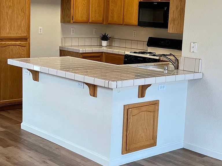 7798 Neyland Way — Photo 2