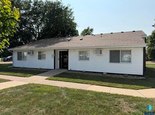 310 E 3rd St, Bridgewater, SD 57319