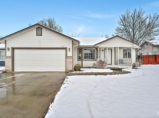 1274 E Oakridge Dr, Boise, ID 83716