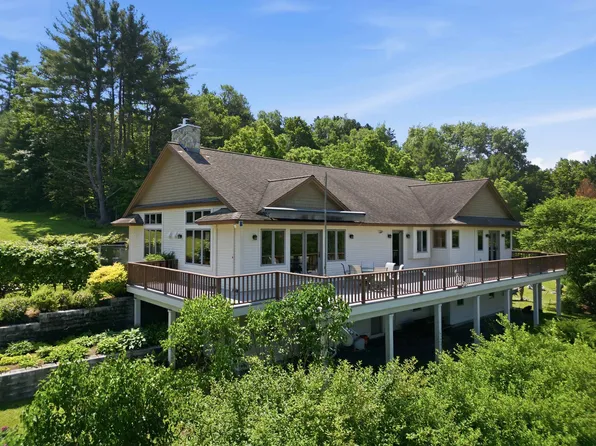 55 County Road, Hartland, VT 05089