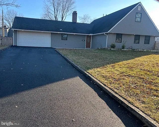5 bed, 3.0 bath, 2063 sqft, $3,600 — Photo 1