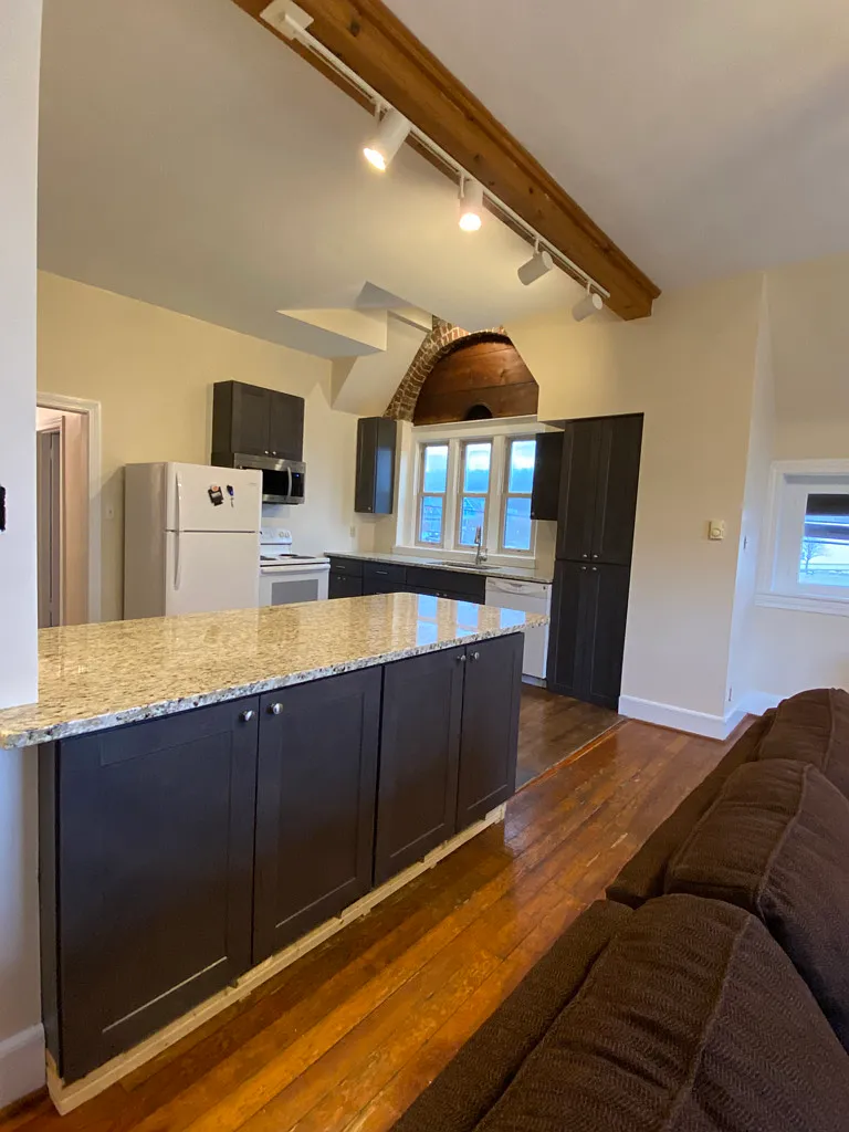 904 West 4th Street Apt. 3 - 1 — Photo 3
