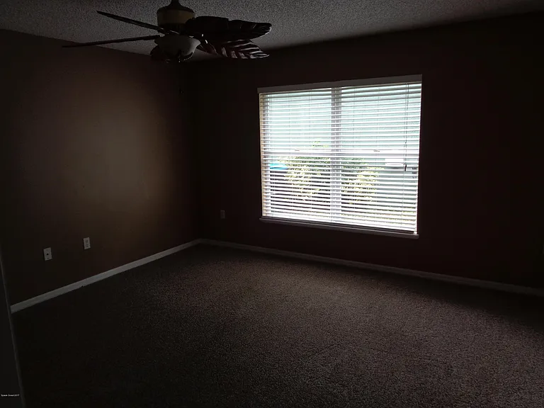1677 Sawgrass Dr SW — Photo 4