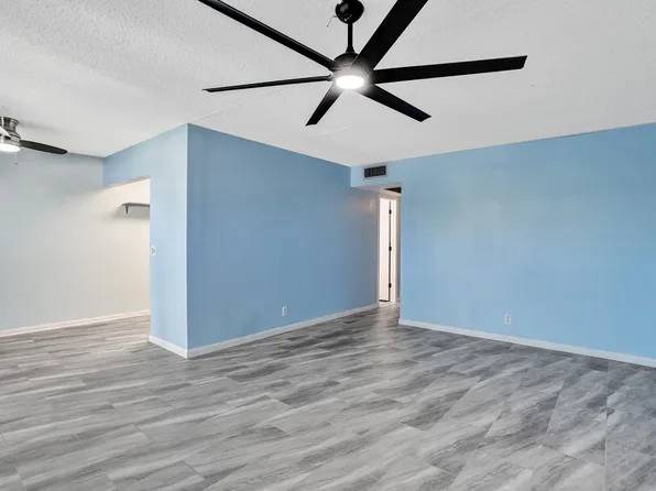 358 Oakridge T #358, Deerfield Beach, FL 33442