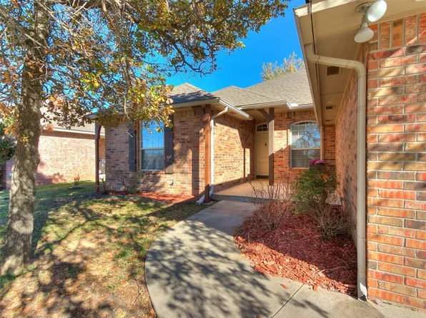 2400 Austrian Pine Dr, Choctaw, OK 73020