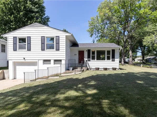331 Pratt Ave, Bonner Springs, KS 66012
