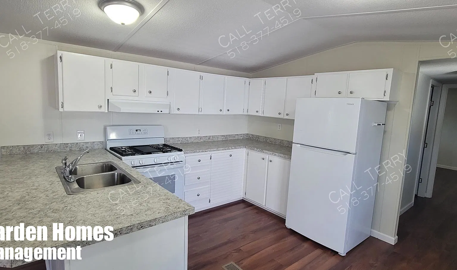 2 bed, 784 sqft, $1,465 — Photo 1