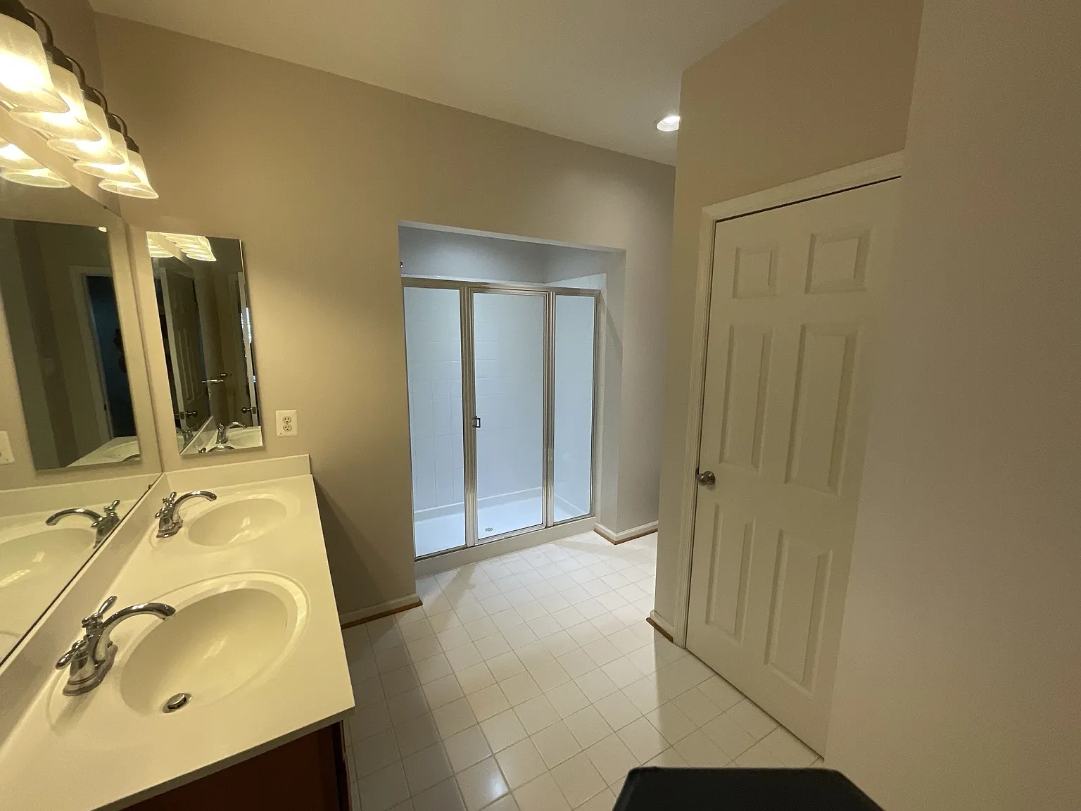 3 bed, 2.5 bath, 1650 sqft, $2,995 — Photo 3