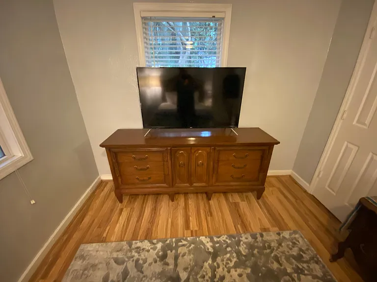 324 Pine St — Photo 3