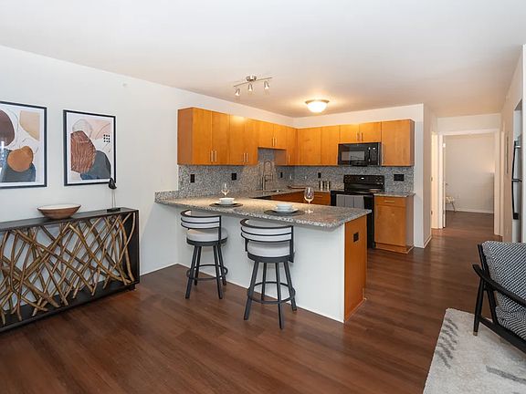 2nd image of 2316 Beck Blvd #207