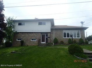 1157 New St, Jessup, PA 18434
