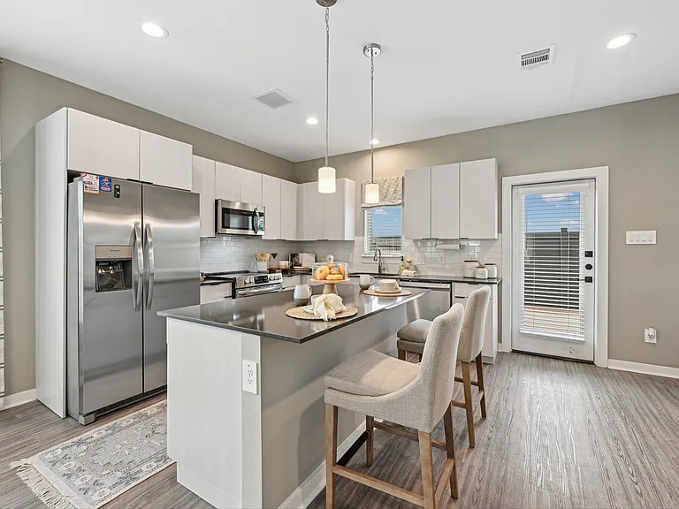 Cypress 3x2.5 Model Kitchen