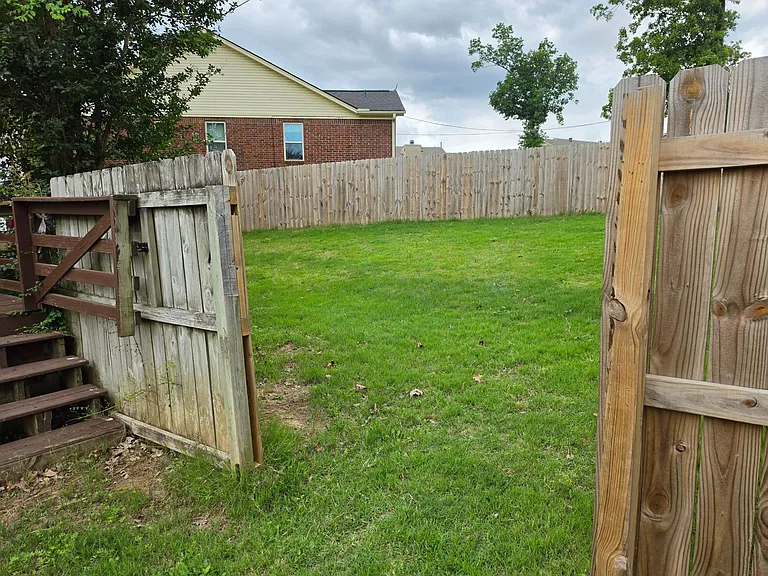 6 Woodlore Ct — Photo 52