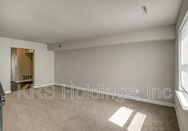 5244 Goolsby Ct — Photo 4