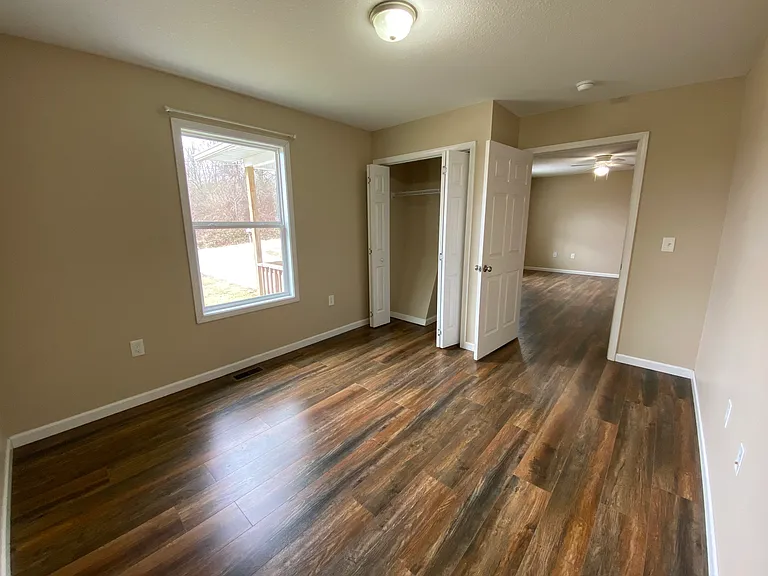 65 Short Rd — Photo 3