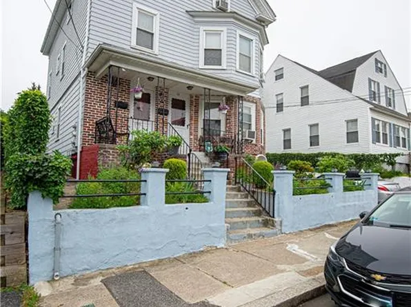 62-64 4th St, East Providence, RI 02914