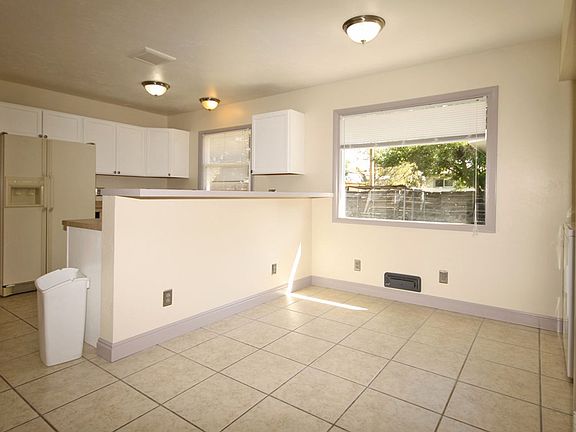 4th image of 1165 Homer Ave
