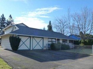 16600 SE Salmon St, Portland, OR 97233