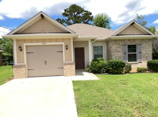 1705 Clearwood Dr, Longview, TX 75604