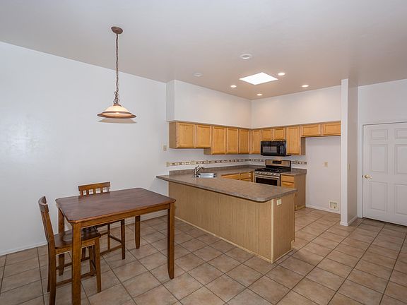 5th image of 8109 N Peppersauce Dr