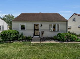 90 Nicholas Dr N, Tonawanda, NY 14150
