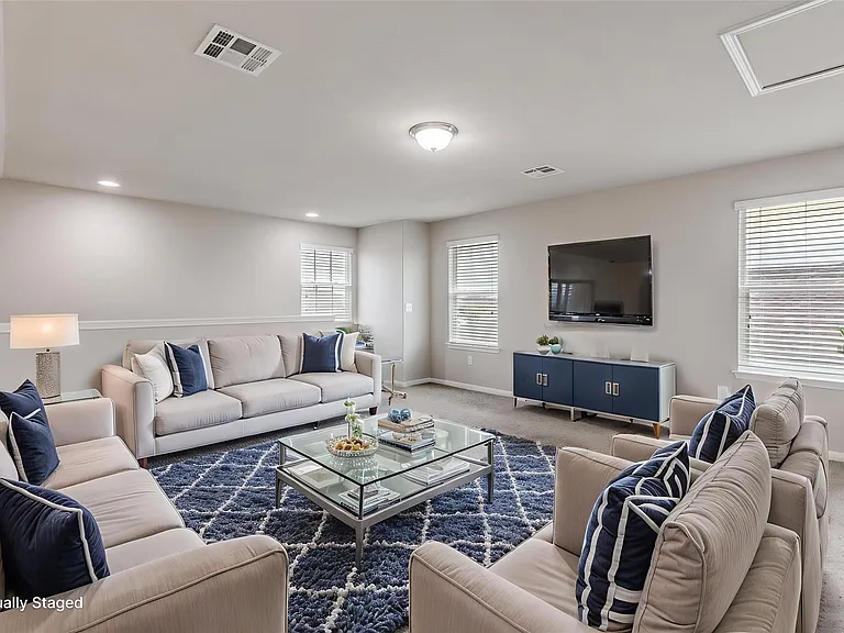 348 Shiner Ln — Photo 25