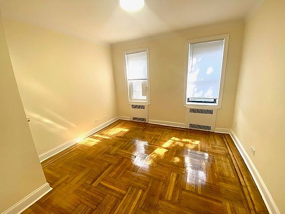 5th image of 2901 Avenue N #D