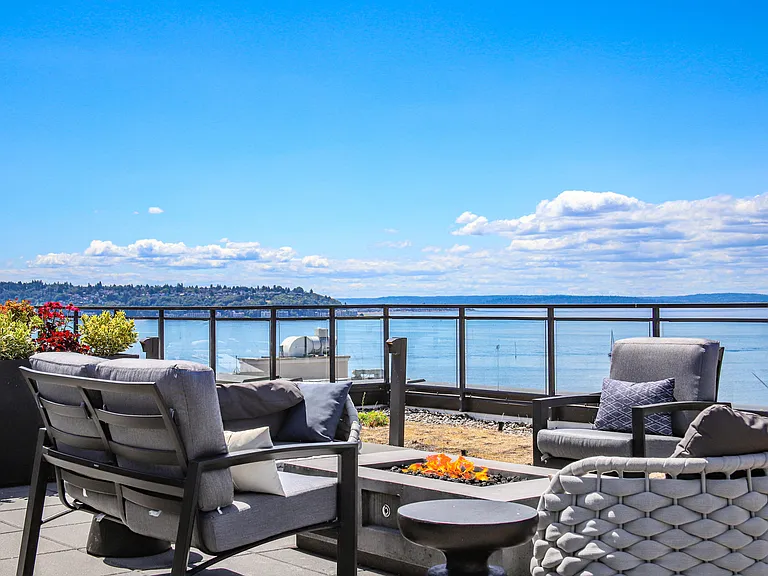 Cora Queen Anne — Photo 28