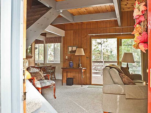5th image of 1044 Teakwood Dr