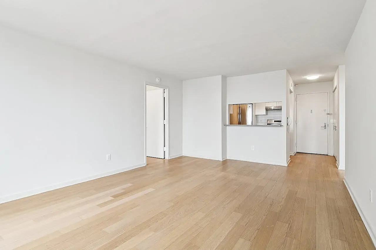 One Columbus Place — Photo 4