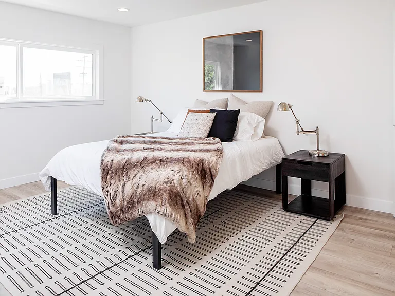 2nd bedroom