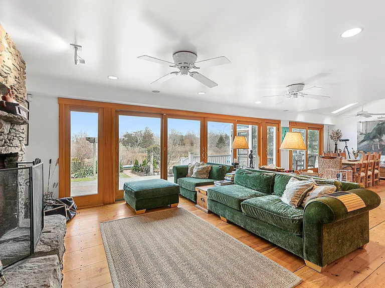 52 Noyac Harbor Rd — Photo 8