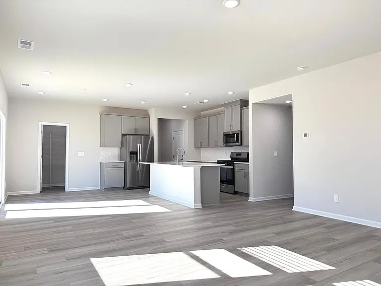 180 White Birch Ln — Photo 4