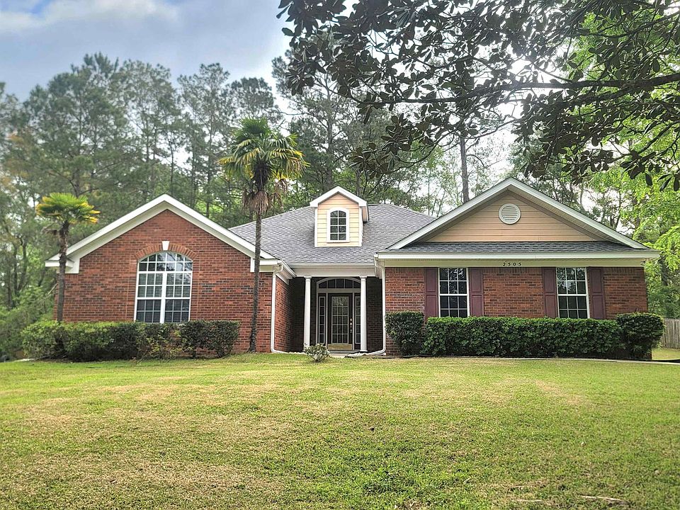 1st image of 2505 Garnet Ln